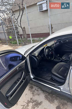 Седан Audi A6 2000 в 