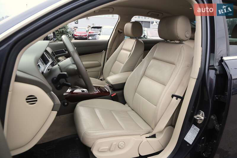 Седан Audi A6 2010 в Киеве