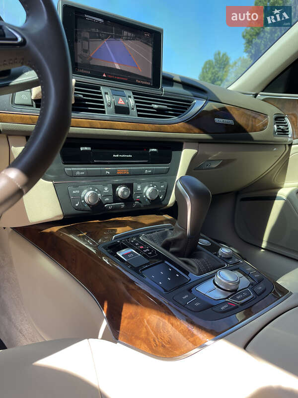 Седан Audi A6 2015 в Киеве