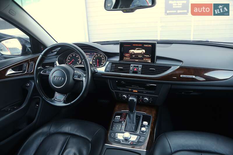 Седан Audi A6 2016 в Киеве