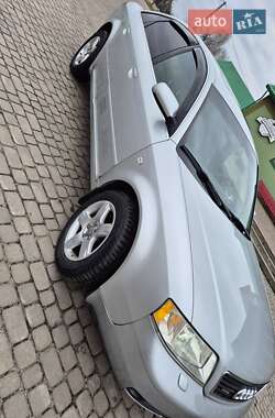 Седан Audi A6 2001 в Камне-Каширском
