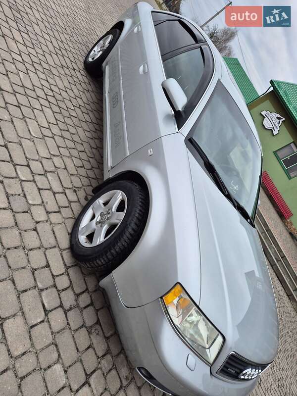 Седан Audi A6 2001 в Камне-Каширском