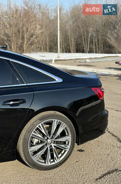 Седан Audi A6 2019 в 