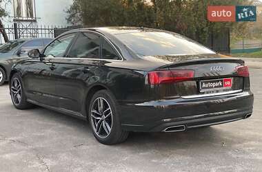 Седан Audi A6 2015 в 