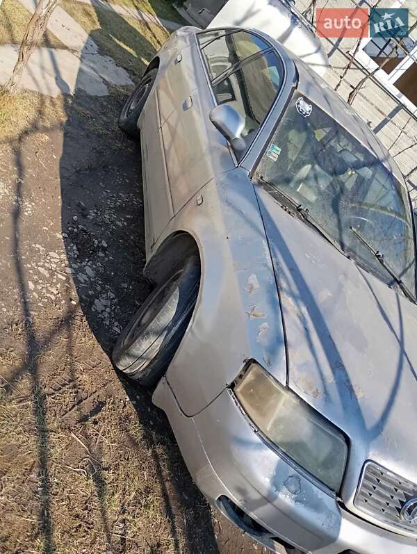 Седан Audi A6 2004 в Берегово