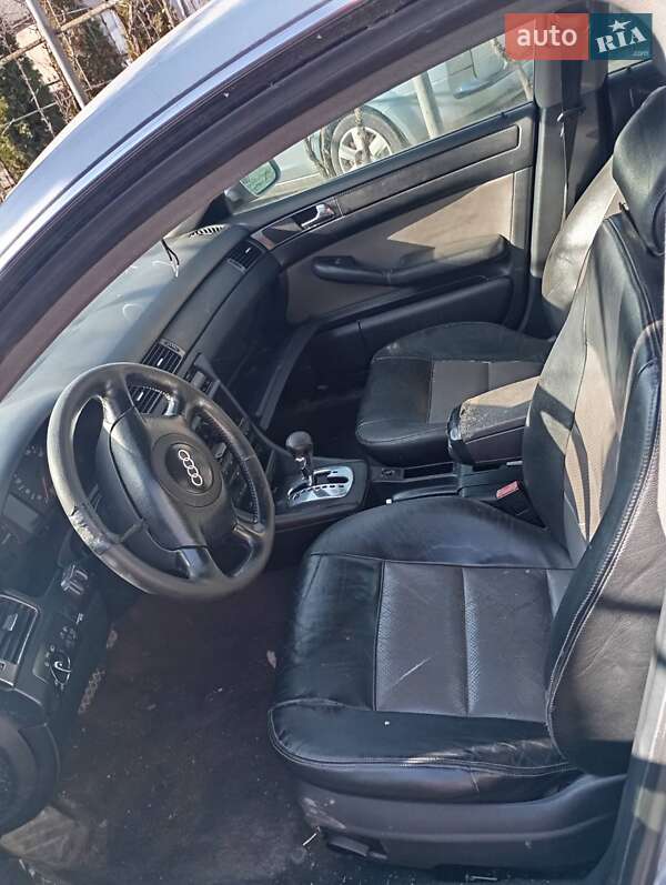 Седан Audi A6 2004 в Берегово