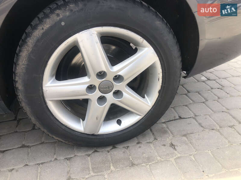 Седан Audi A6 2005 в Городке фото 10 Седан Audi A6 2005 в Городке