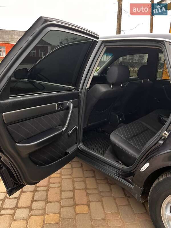 Седан Audi A6 1997 в Хоролі