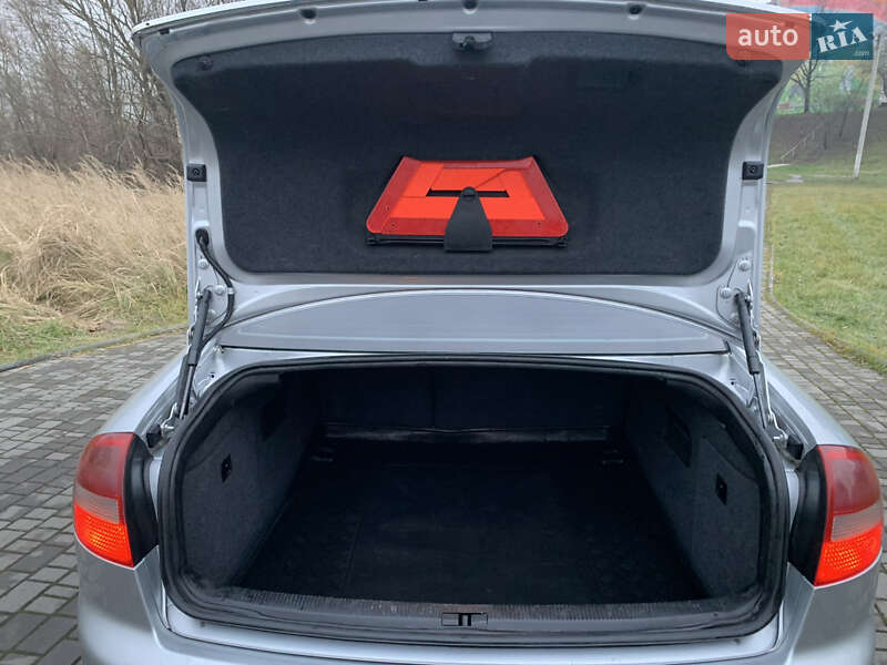 Седан Audi A6 2003 в Львове