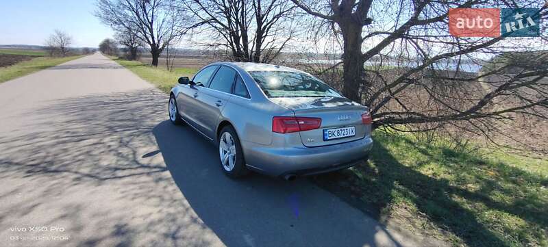 Седан Audi A6 2013 в Демидовке