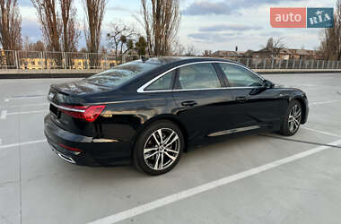 Седан Audi A6 2019 в 