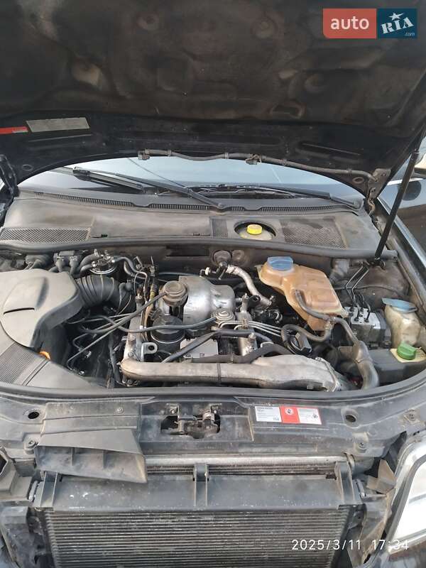 Универсал Audi A6 2000 в Заречном