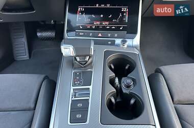 Седан Audi A6 2022 в 