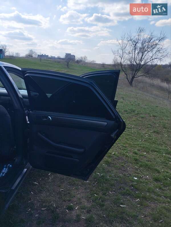 Седан Audi A6 2000 в Долинской