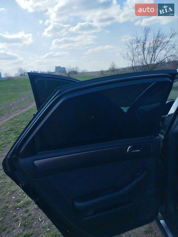 Седан Audi A6 2000 в Долинской