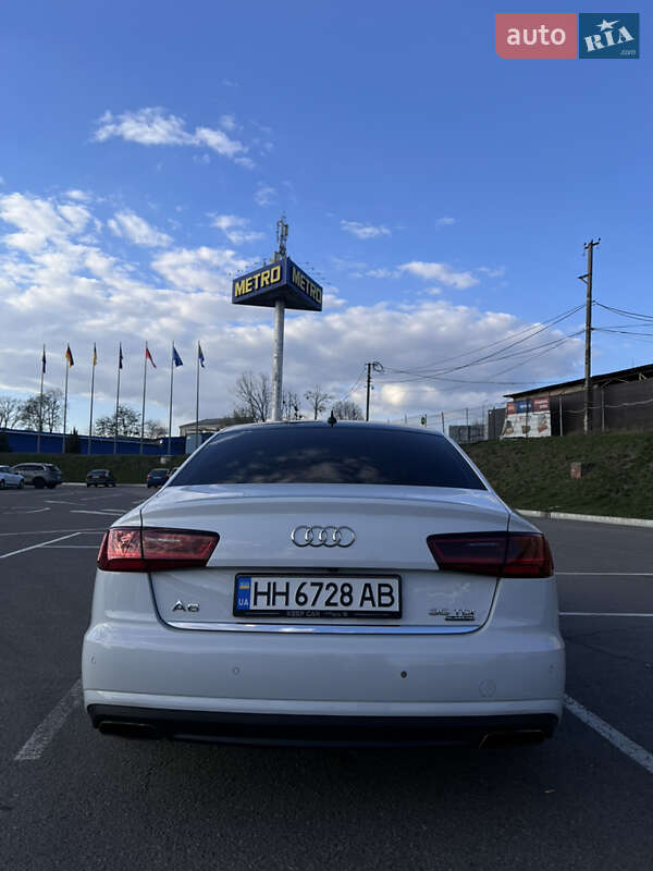 Седан Audi A6 2015 в Одессе