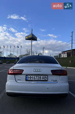 Седан Audi A6 2015 в 