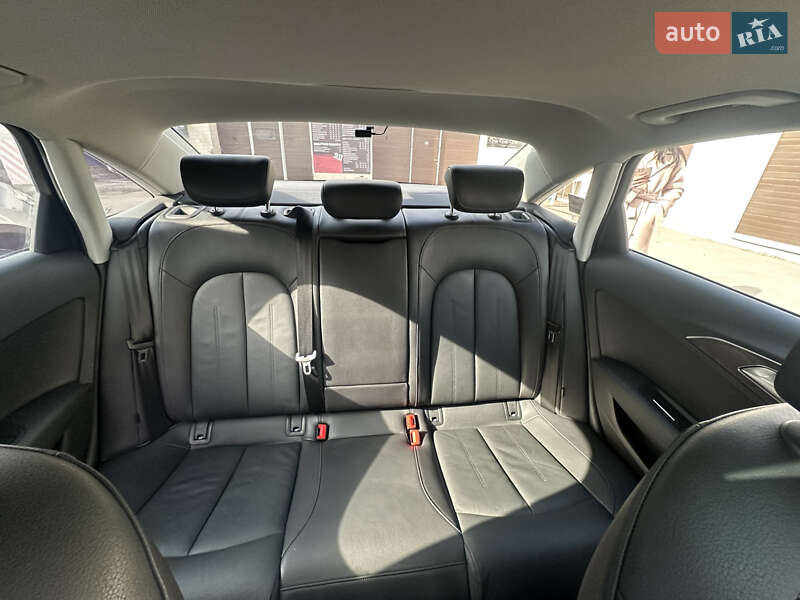 Седан Audi A6 2015 в Житомире