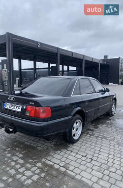 Седан Audi A6 1995 в 