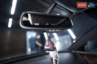 Седан Audi A6 2016 в 