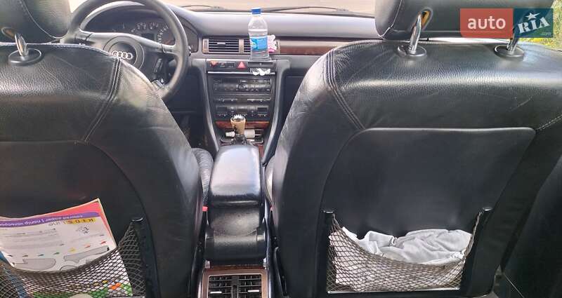 Седан Audi A6 2001 в Стрые