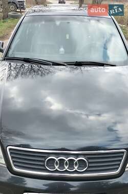 Седан Audi A6 2001 в 