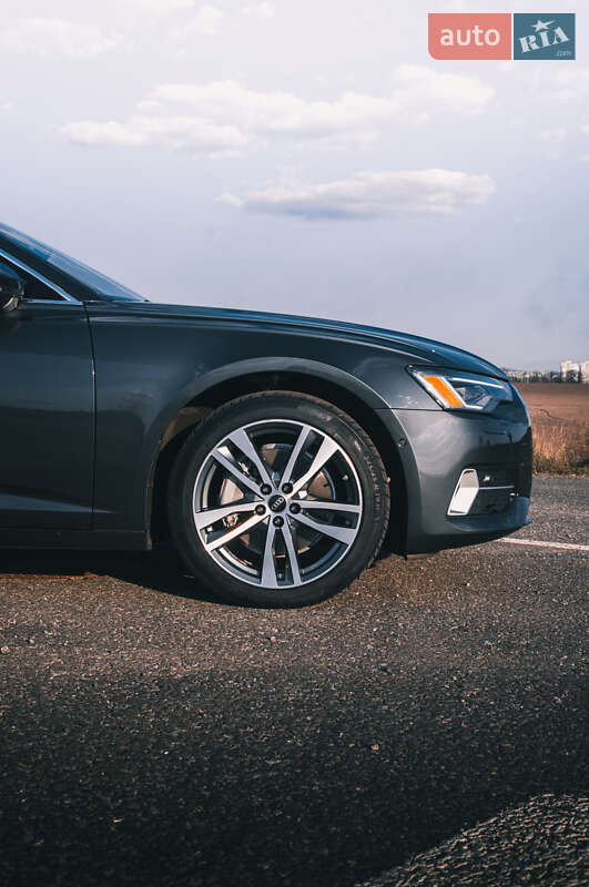 Седан Audi A6 2023 в Киеве