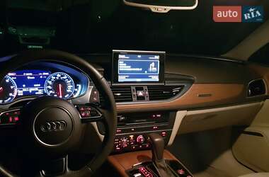 Седан Audi A6 2015 в 