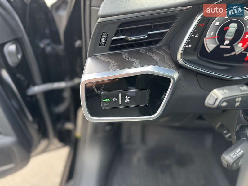 Седан Audi A6 2021 в Киеве