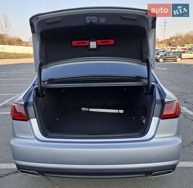 Седан Audi A6 2015 в Ужгороде
