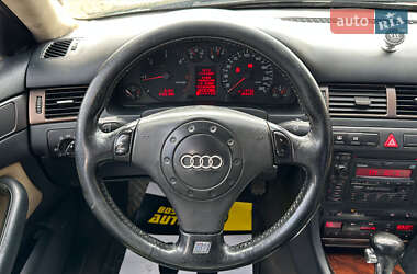 Седан Audi A6 2000 в 