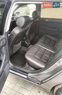 Универсал Audi A6 2004 в 