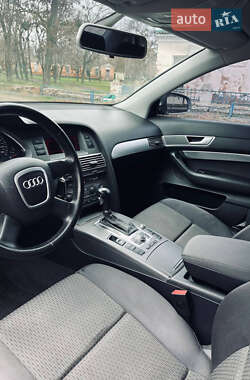 Седан Audi A6 2004 в 
