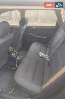 Універсал Audi A6 2000 в 