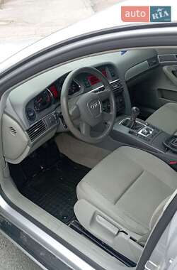 Седан Audi A6 2004 в 