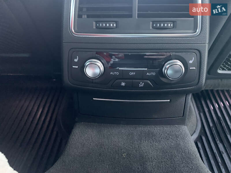 Седан Audi A6 2014 в Самборе