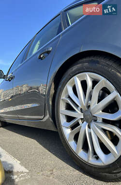 Седан Audi A6 2011 в 