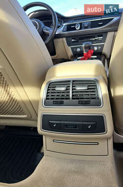 Седан Audi A6 2011 в 