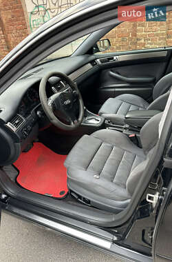 Универсал Audi A6 1998 в 