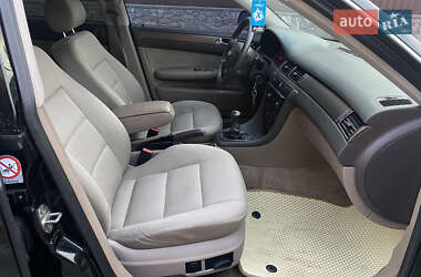 Седан Audi A6 2000 в 