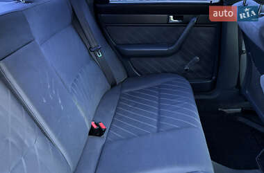Седан Audi A6 1997 в 