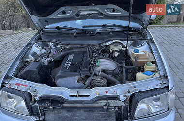 Седан Audi A6 1997 в 