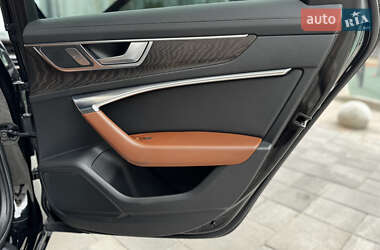Седан Audi A6 2019 в 