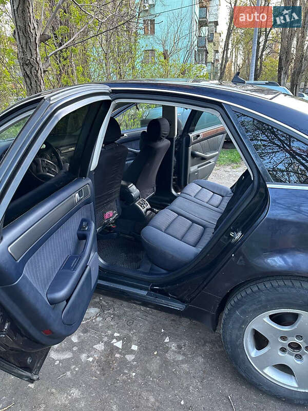 Седан Audi A6 2002 в Одессе