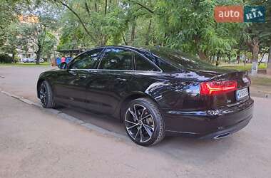 Седан Audi A6 2015 в 
