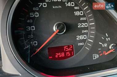 Седан Audi A6 2010 в 