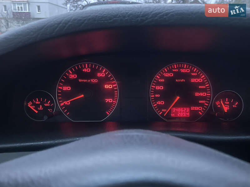 Седан Audi A6 1996 в Светловодске