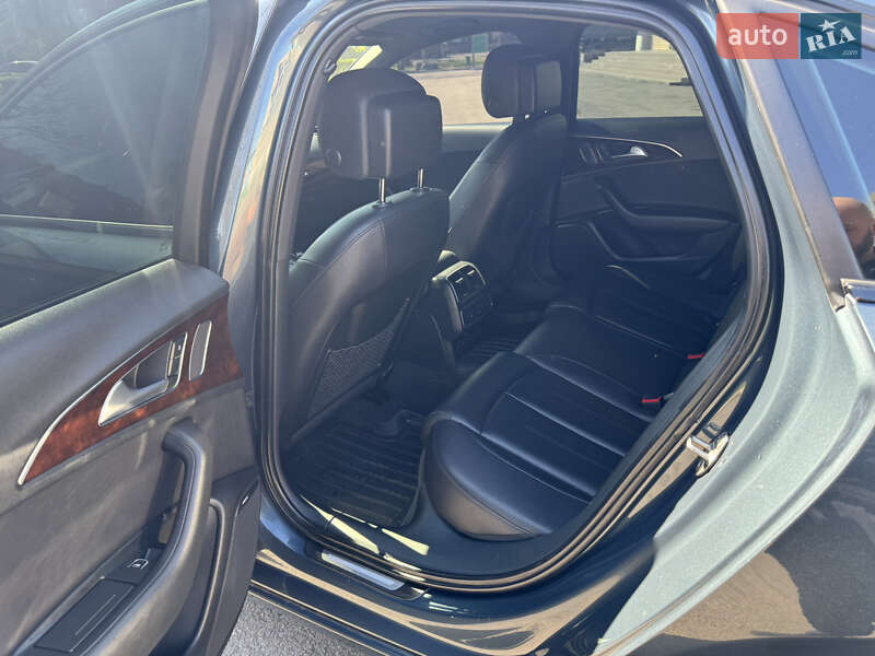 Седан Audi A6 2013 в Першотравенске