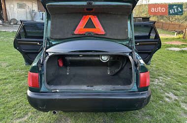 Седан Audi A6 1996 в 