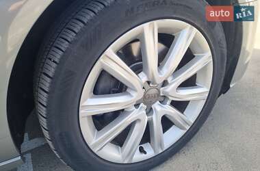 Седан Audi A6 2013 в 